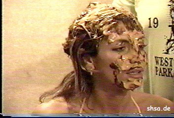 9103 US shampoo fun indoor 22 min video