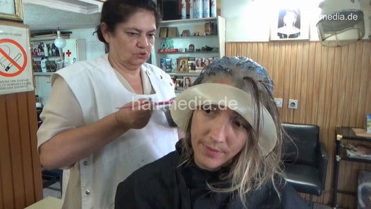 1170 Anna Mom 1 Caphighlighting bleaching
