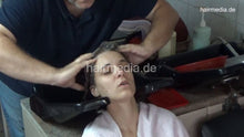 Load image into Gallery viewer, 1190 Mom Cvetana 1 shampoo by barber backward