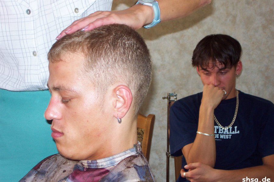 238 3 young males by barberette cut and buzz at home