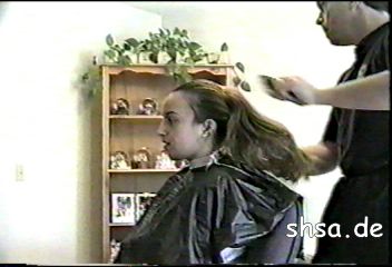 902 barber Joe shampooing at kitchen