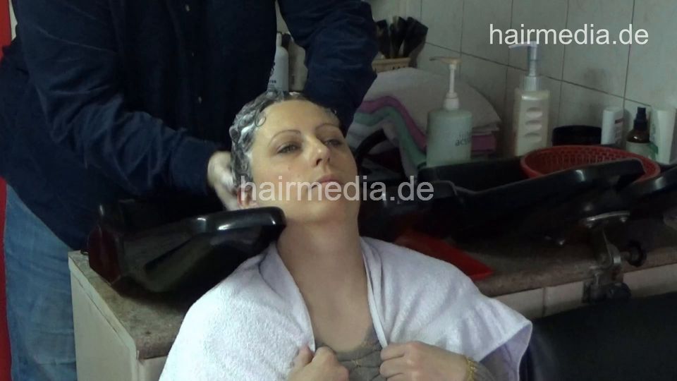 6217 Mother JelenaM and teen daughter MajaM: Mom perm