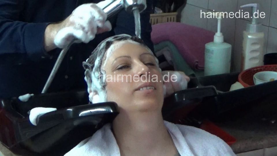 6217 Mother JelenaM and teen daughter MajaM: Mom perm