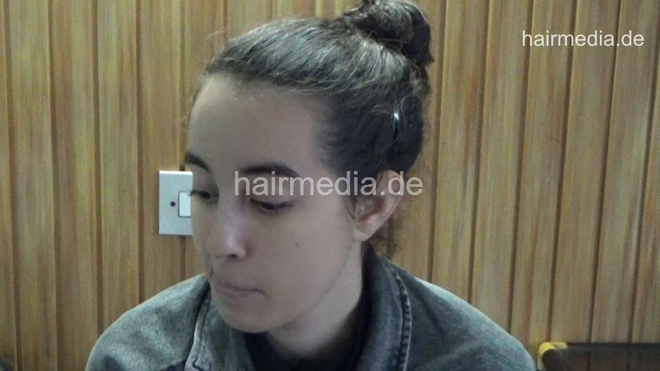 2023 Sister JelenaZ in braces shampoo by barber and blow