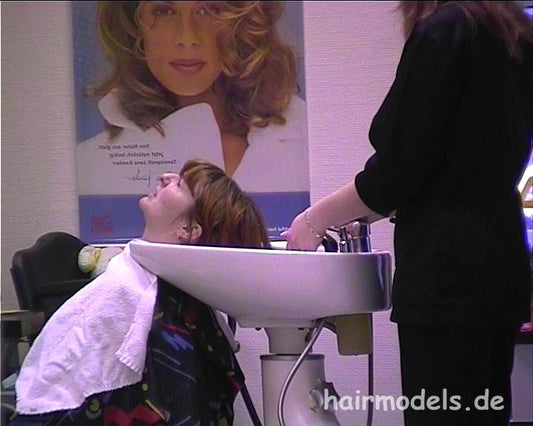 323 Leipzig dark backward by FranziskaL shampooing backward