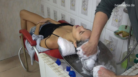 359 LaurenTn asian salon shampooing by barber