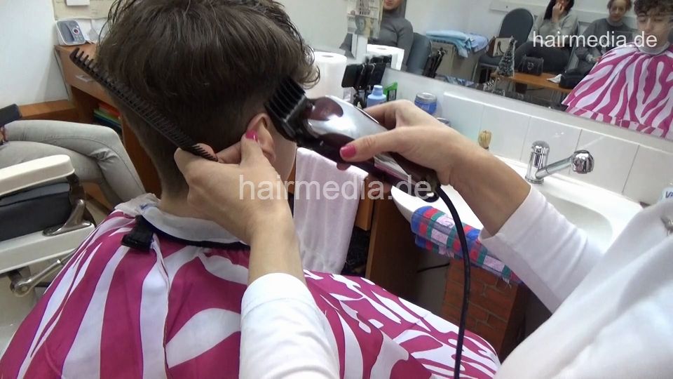 2022 LazarZ 2 young man mom controlled buzzcut the curls by barber JelenaB