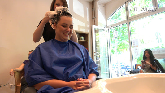 371 LeaW 3 upright salon hair washing in blue cape