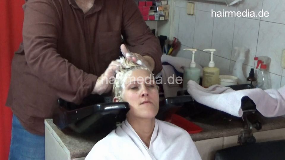 6217 Marija mom shampoo, haircut and set complete