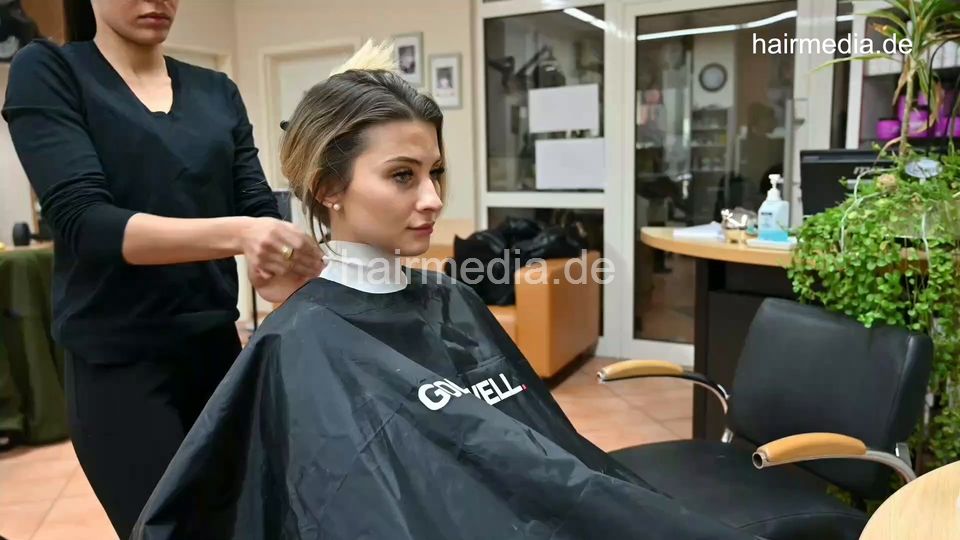 7115 MichelleH next day foil highlighting by Amal