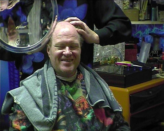 203 s0030  1999 barbershop buzz and hairwater scalp massage by barber