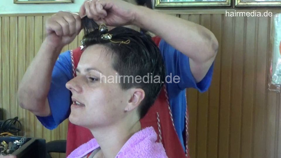 6212 Sanja bleaching and wetset with hairnet, Belgrade Salon
