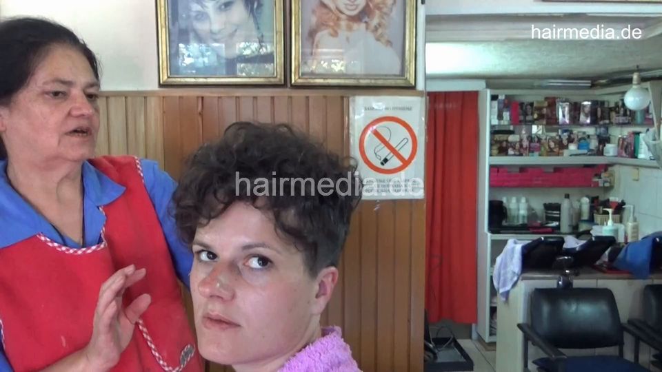 6212 Sanja bleaching and wetset with hairnet, Belgrade Salon