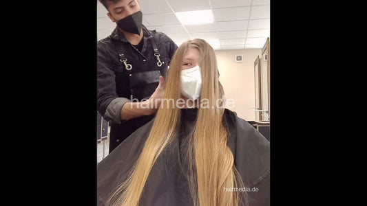 1160 final chop haircut at young male hobby hairdresser student