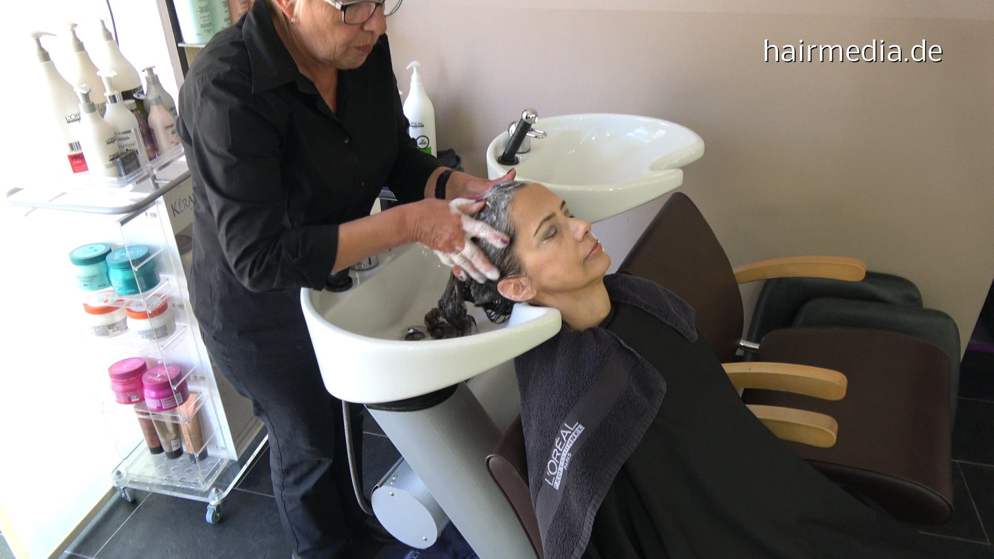 7057 SimoneR 2017 1 shampooing
