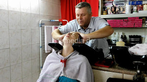 4120 Mother Snezana 4 shampoo by barber cam2