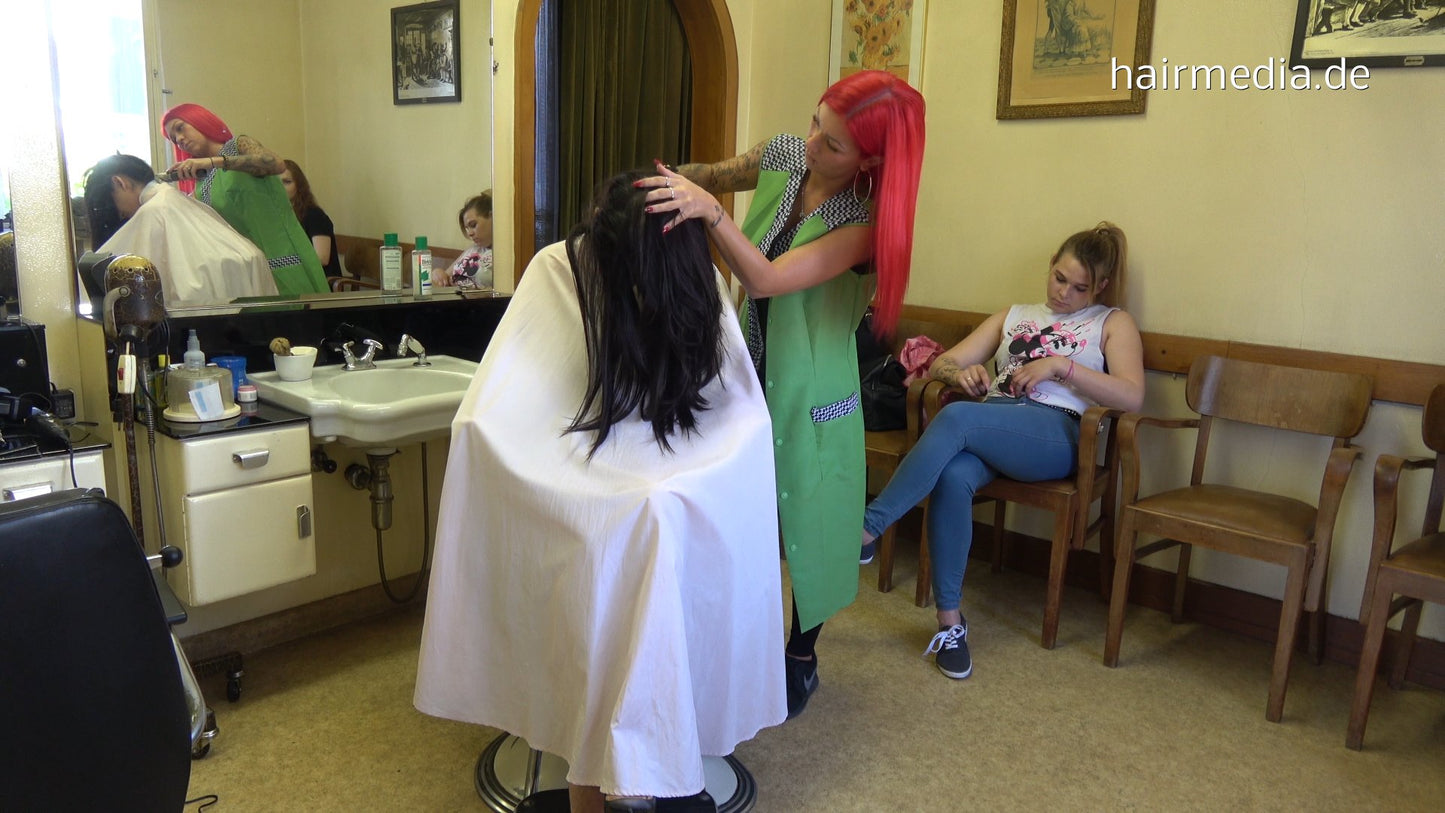 1034 TamaraA by Charline caping in barbershop