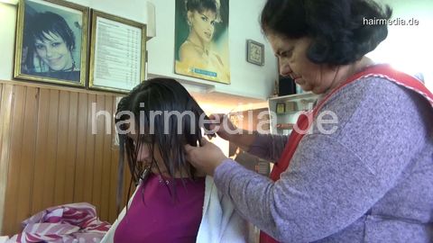 6196 09 Tammy haircut and blow, faceshield and hairspray by mature barberette