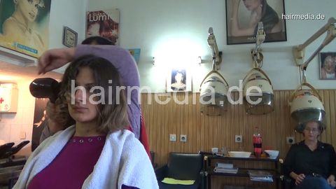6196 09 Tammy haircut and blow, faceshield and hairspray by mature barberette