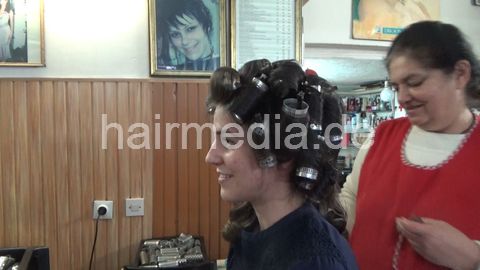 6207 06 NinaK haircut, wet set old fashion salon, earprotectors, faceshield