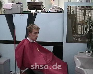 225 Markus shampoo forward and headshave by barber