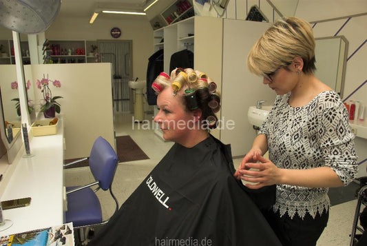 4045 Sabrina Part 4 wet set velcrorollers