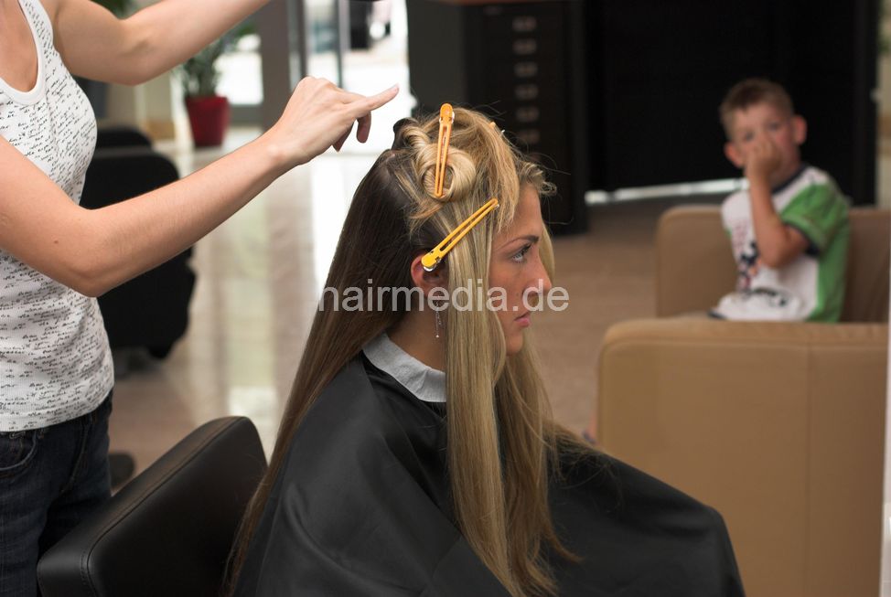 459 AlisaF 2007 highlights, blond long teen hair