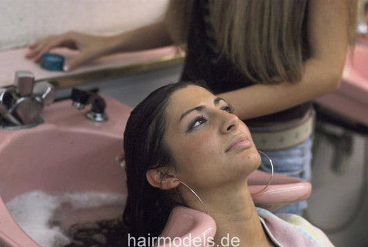 653 Marinela in kimono salon backward shampooing by topmodel AlisaF