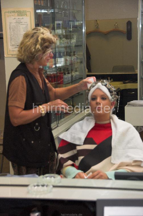 746 RebeccaW complete perm in Berlin Kurfuerstendamm hairdresser Friseursalon