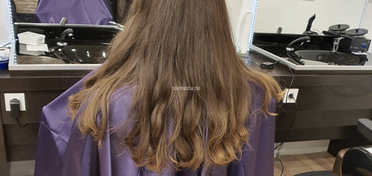 1145 CarmenH s1893 barbershop trailer