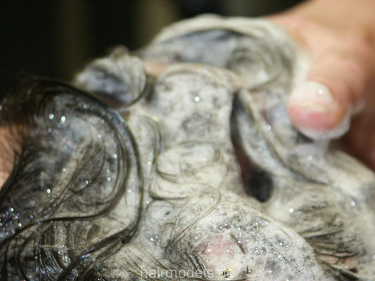 809 JenniferW Duisburg salon shampooing