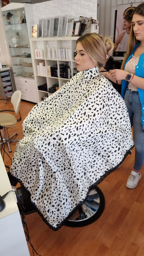 Inge TV unique very large nylon cape security closure large collar leopard e0126