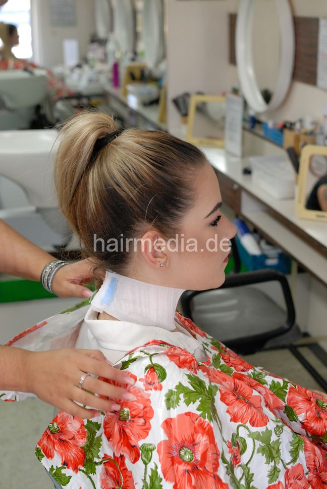 Inge TV unique large pvc heavy flower tie closure shampoocape e0131