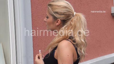 9075 11 SarahS bleachedhair by Romana backward salon pampering shampooing