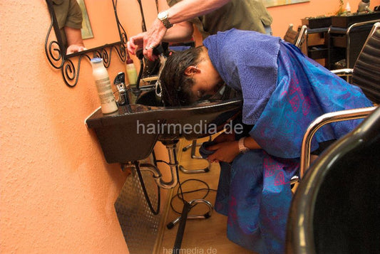 6069 Tayla 2 forward salon shampoo hairwash Hannover salon