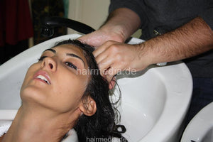 b021 Italy Manuela 1 longhair by barber backward salon shampoobowl hairwash