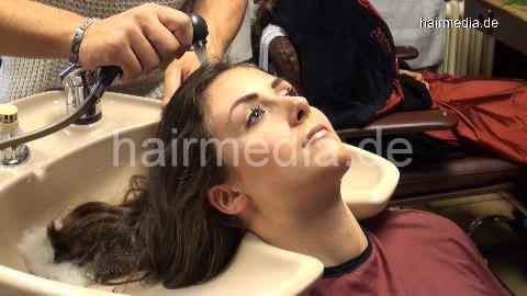 9073 07 JaninaS by barber Davide jealous backward salon shampooing thick hair