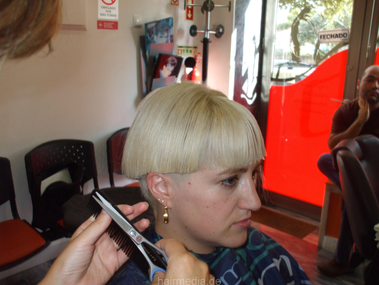 8056 JG Raquel cut and buzz
