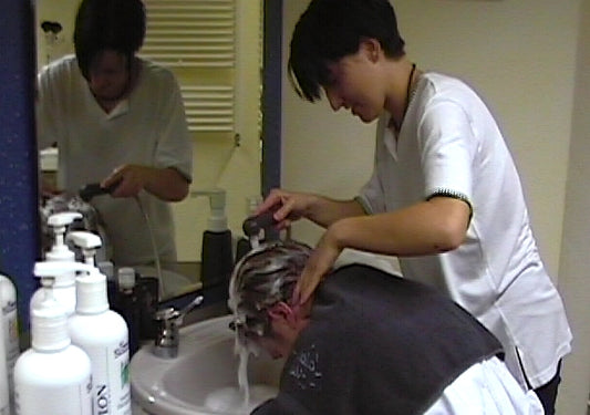 0051 misc GDR forward shampooing 90s