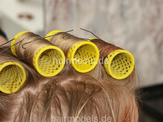 6010 Yasmin teen first wet set Karlsruhe salon