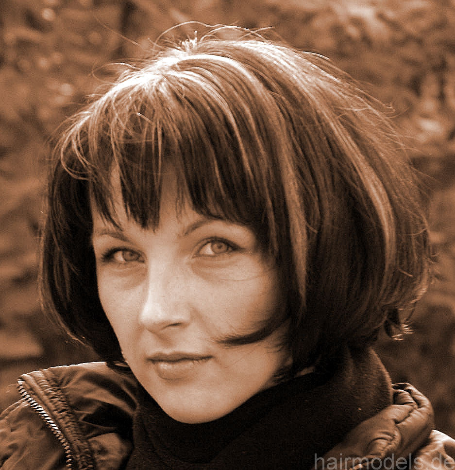 872 Julie wash and bob cut 200 pictures for download