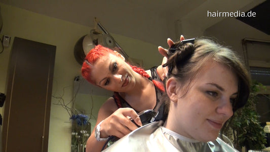 8139 LauraS trim by Kia