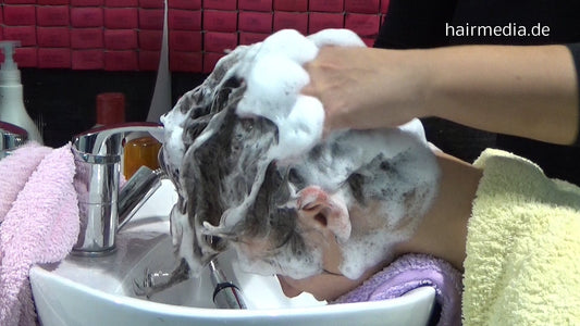 8133 Michaela 4 forward shampoo hairwash face and ear