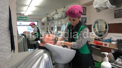 2002 HF NV by AnjaS in towel hair coloring torture in large and heavy PVC shampoocape