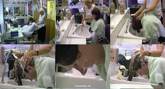 520 s0220 GDR Leipzig 2 clients salon forward shampooing hairwash