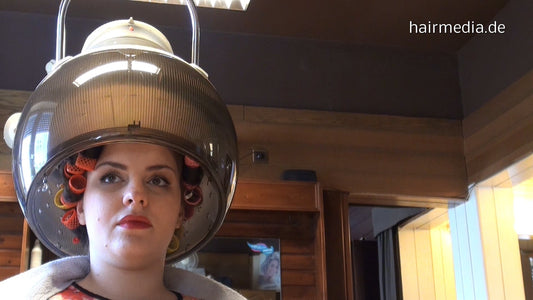 7078 Laura 3 set classic style, red rollers, hooddryer