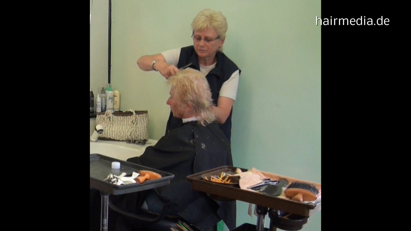 Hattersheim blonde drycut by mature barberette blonde