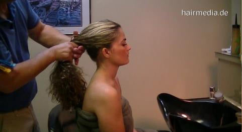 9026 SS Marielle 4 Forward Shampoo by Barber