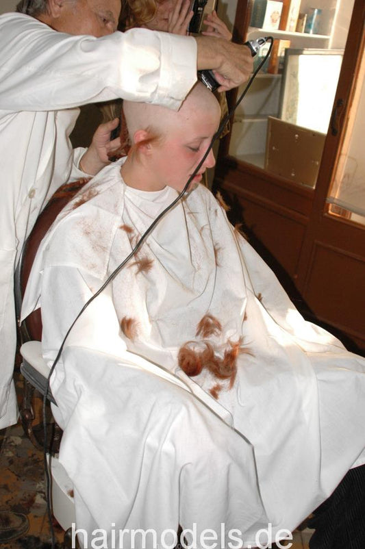 891 Cabelleireiro Cabelshaver TRAILER