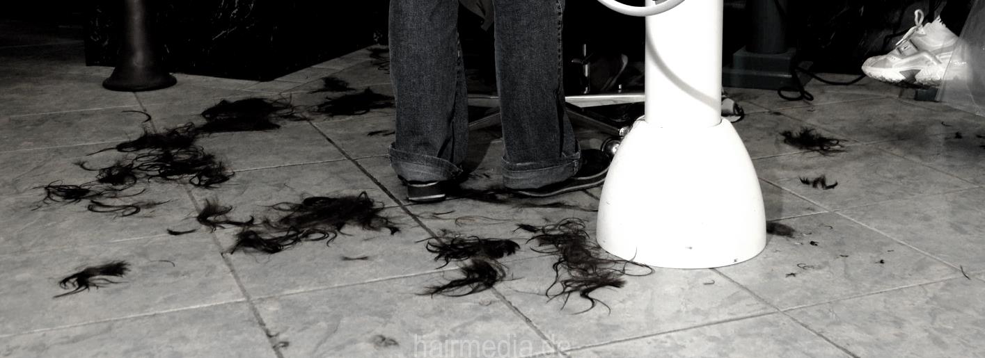 0008 Mandy haircut, haironthefloor